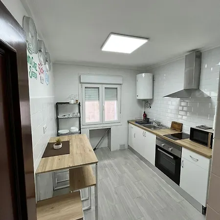 Gijonhouse Ideal 2-3 Personas Breakfast Incl Vut 4943 * גיחון